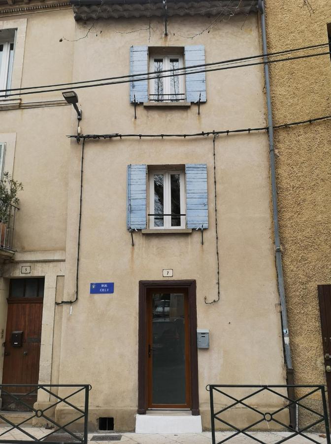 Petite Maison De Charme Au Coeur Du Centre Ville Apt Bagian luar foto