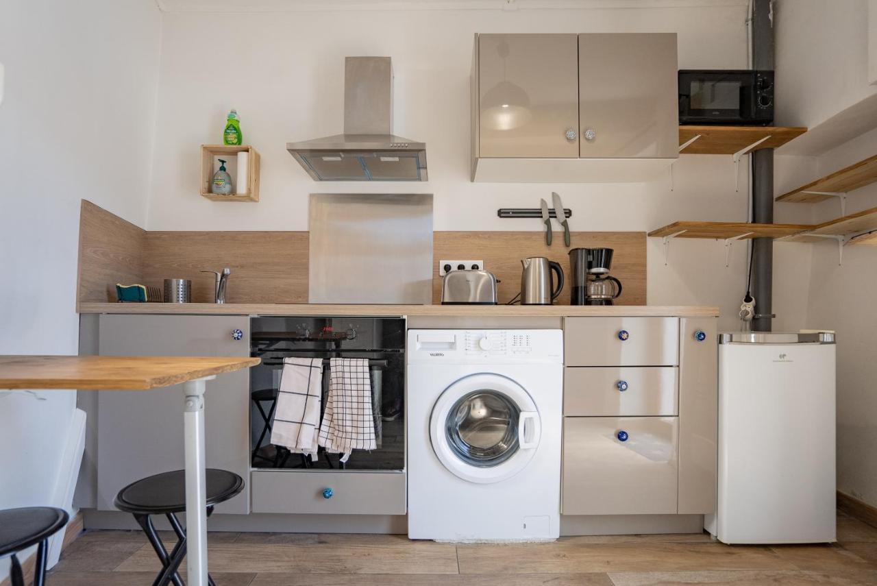 Petite Maison De Charme Au Coeur Du Centre Ville Apt Bagian luar foto